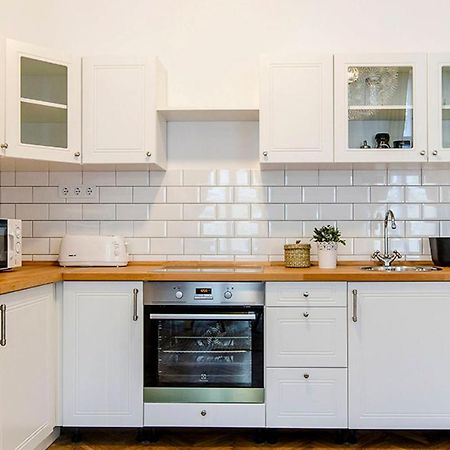 Cozy 2 Bedroom Apartment In Terez Boulevard. Budapešť Exteriér fotografie